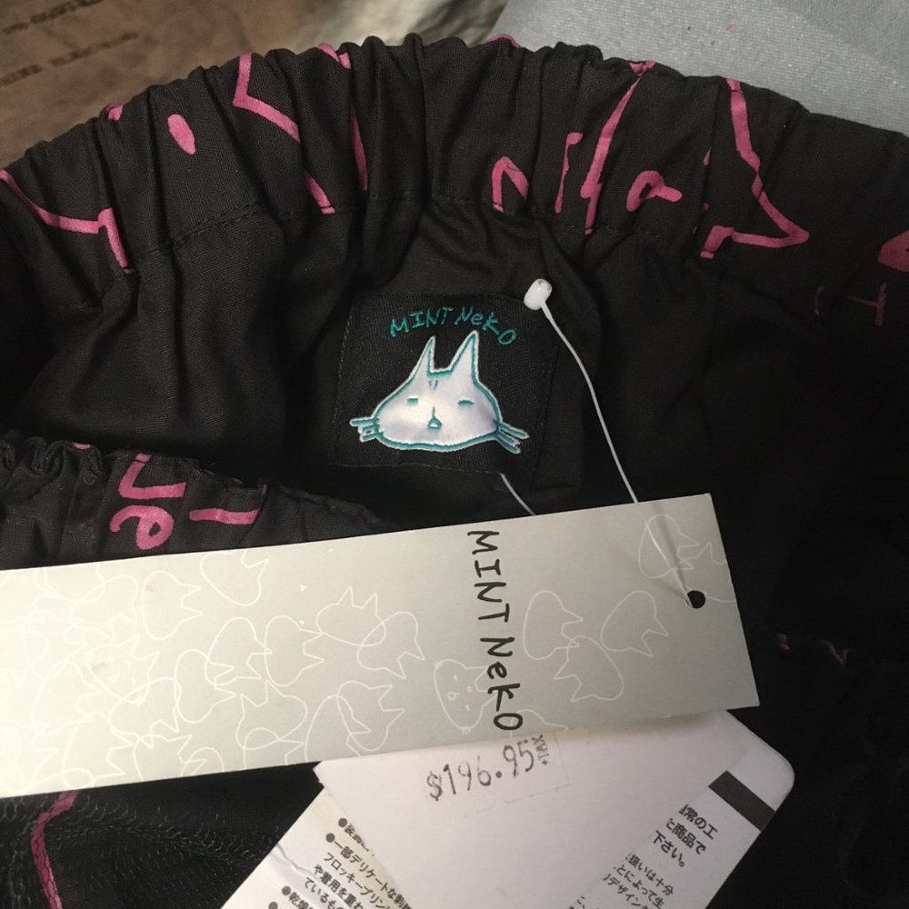 Japanese designer MINT Neko skirt - Picture 3 of 4